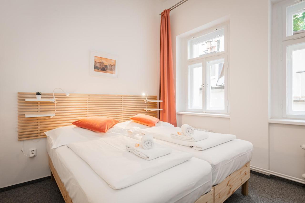 Self-service Ostas Hotel Praga